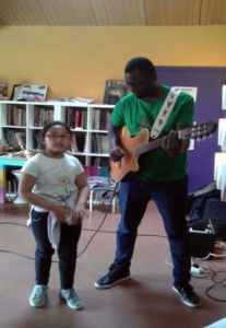 Mercure-en-coeur-guitare