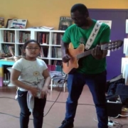 Mercure-en-coeur-guitare